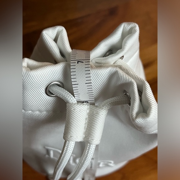 Dior White Bucket Bag, NEW - Picture 11 of 13